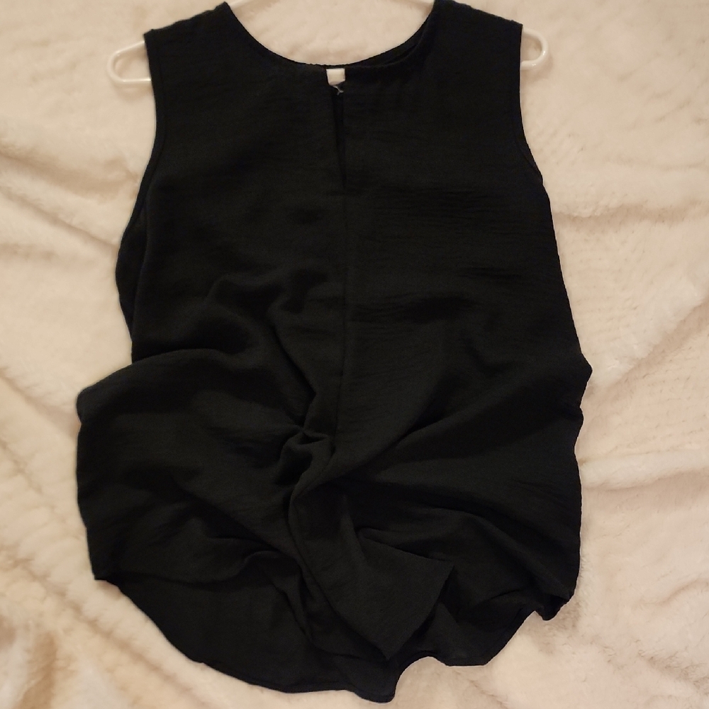 Black Tank Top with Crew Neck